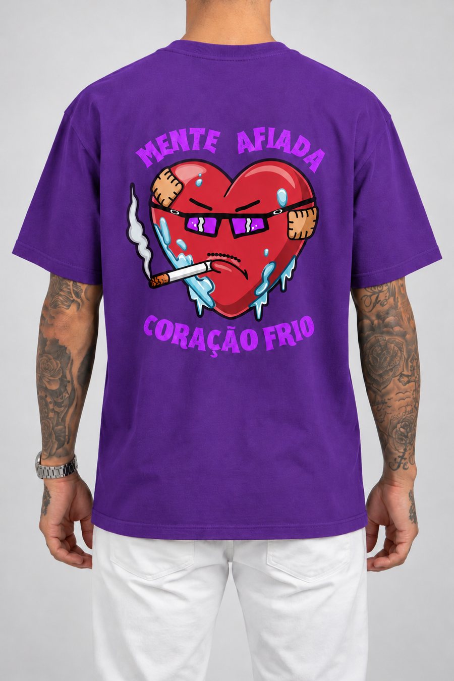 Cor: Roxo | Costas | Camiseta Mente Afiada Coração Frio (Verso)