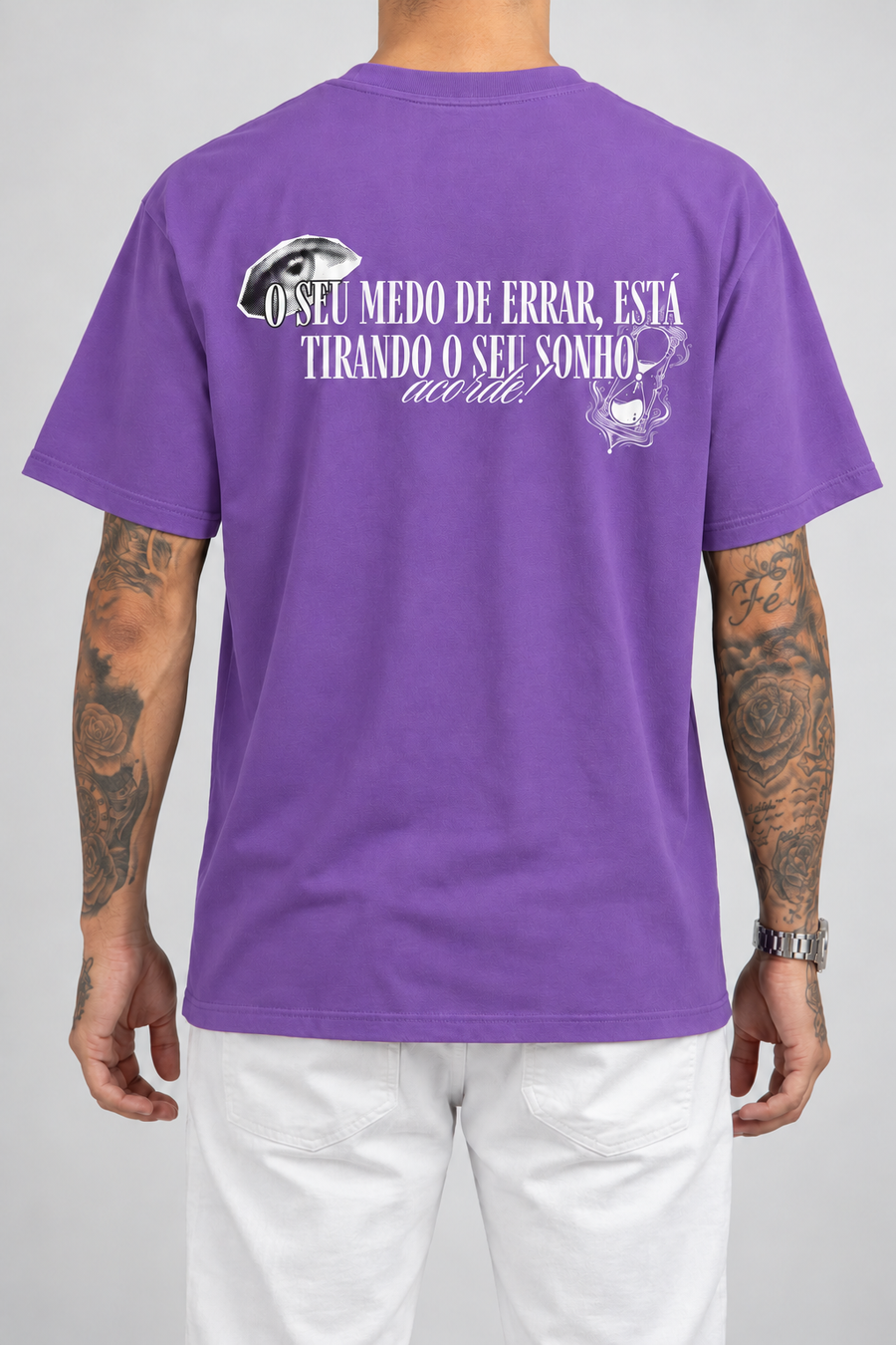 Cor: Roxo | Costas | Camiseta Seu Medo de Errar Está Tirando o Seu Sonho, Acorde (Verso)