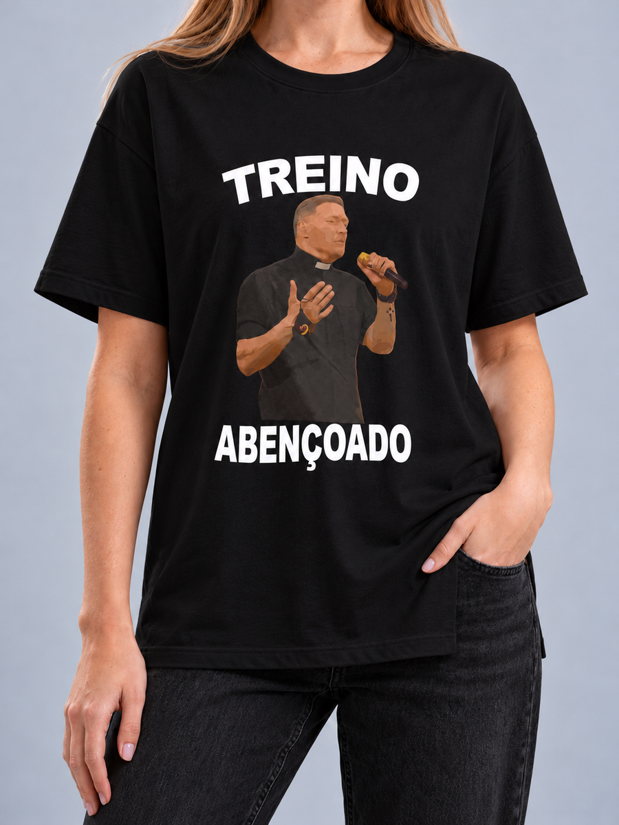 Cor: Preto | Frente | Camiseta Treino Abençoado (Várias Cores) | Unissex, caimento solto, sem rosto