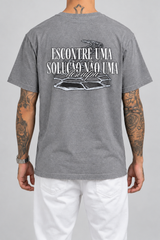 Cor: Cinza | Costas | Camiseta Encontre uma Solução, Não uma Desculpa (Verso)