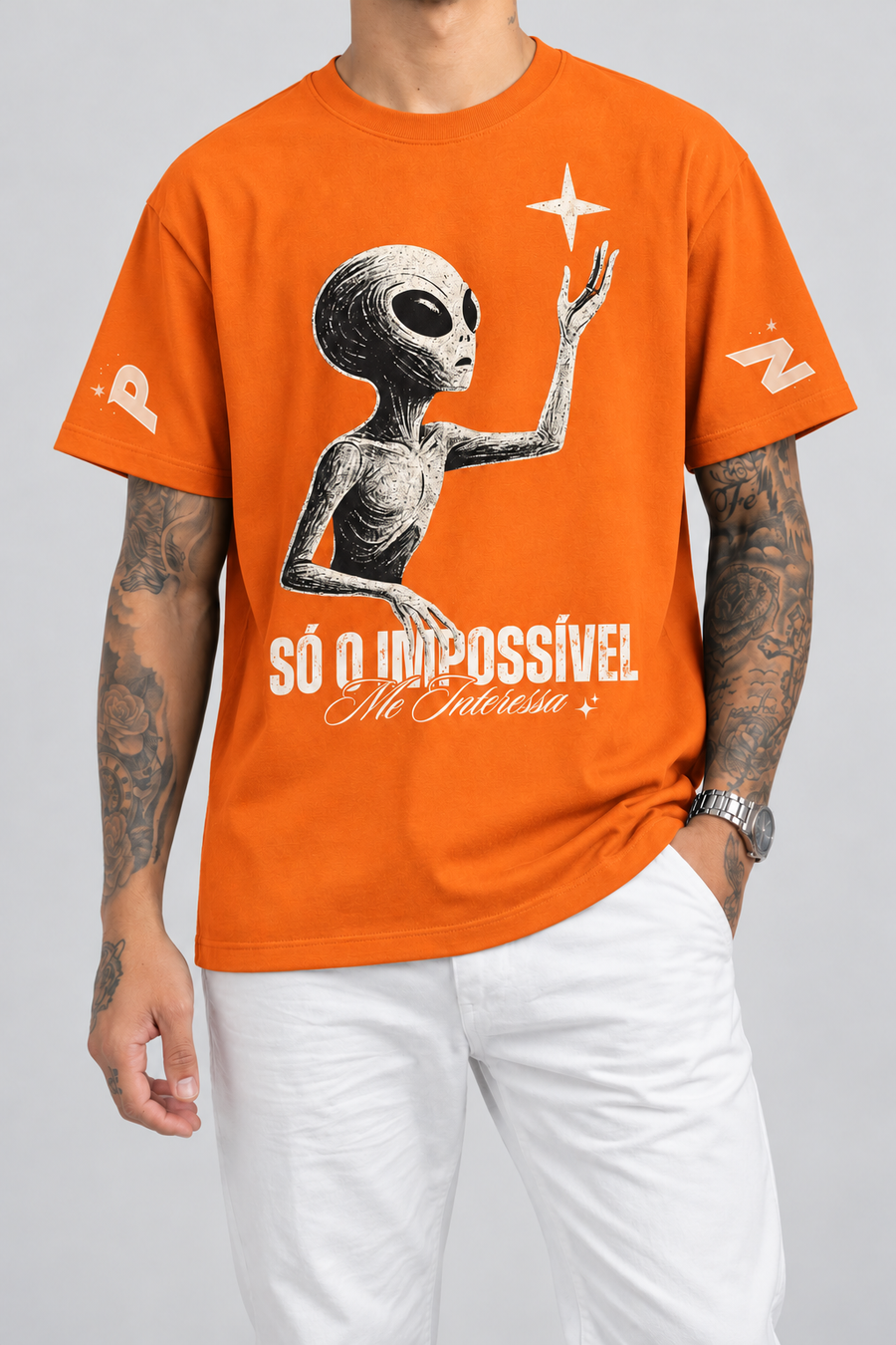 Cor: Laranja | Frente | Camiseta Só o Impossível me Interessa Pano Novo Preto (Frente)