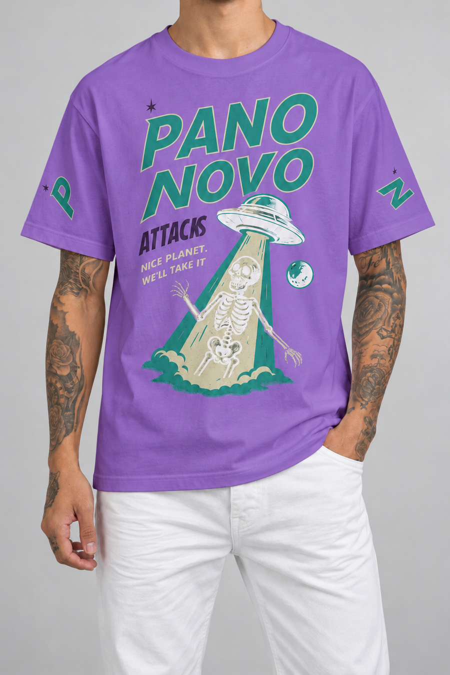 Cor: Roxo | Frente | Camiseta Skeleton Abduction Pano Novo Branco (Frente)