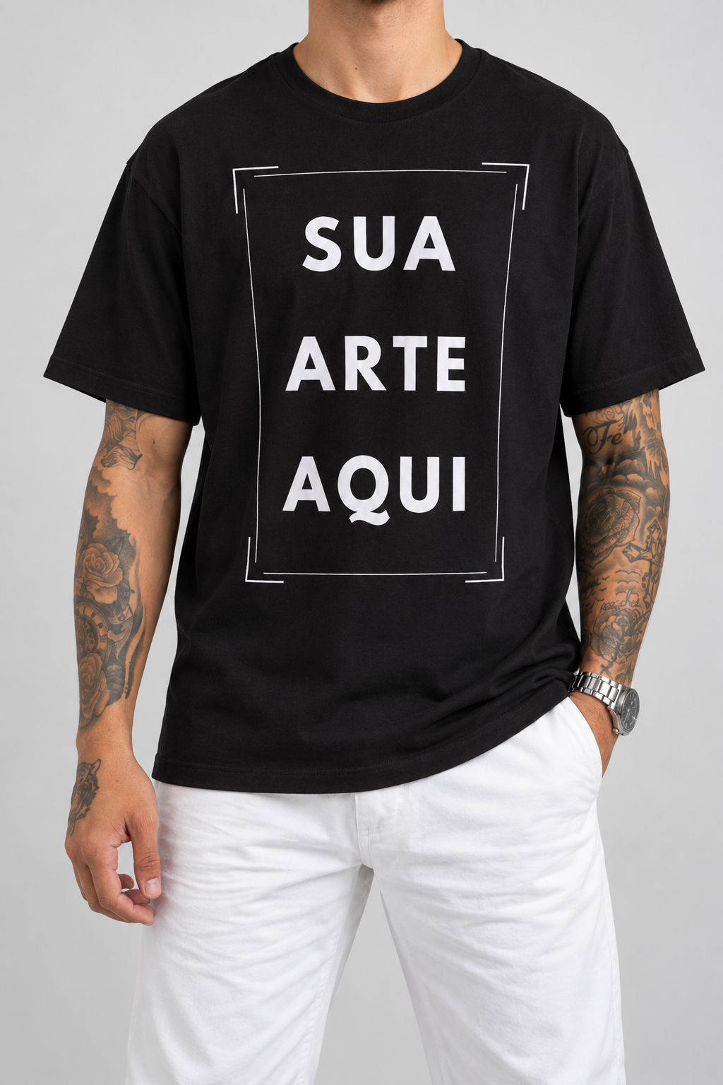 Camiseta Unissex Sua Estampa Aqui (FRENTE) — estúdio sem rosto