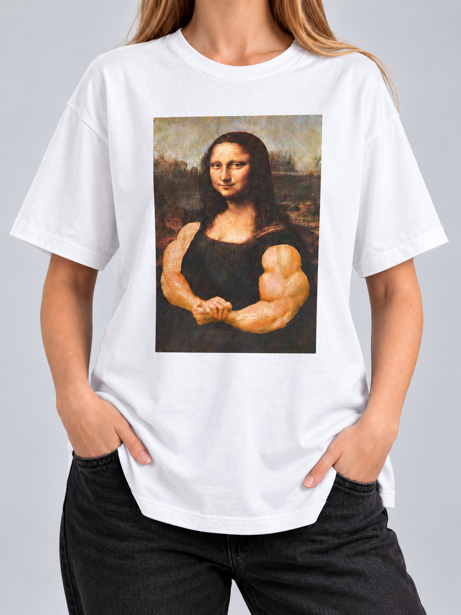 Cor: Branco | Frente | Camiseta Quadro Monalisa Maromba (Várias Cores) | Unissex, caimento solto, sem rosto