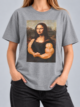 Cor: Cinza | Frente | Camiseta Quadro Monalisa Maromba (Várias Cores) | Unissex, caimento solto, sem rosto