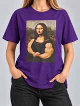 Cor: Roxo | Frente | Camiseta Quadro Monalisa Maromba (Várias Cores) | Unissex, caimento solto, sem rosto