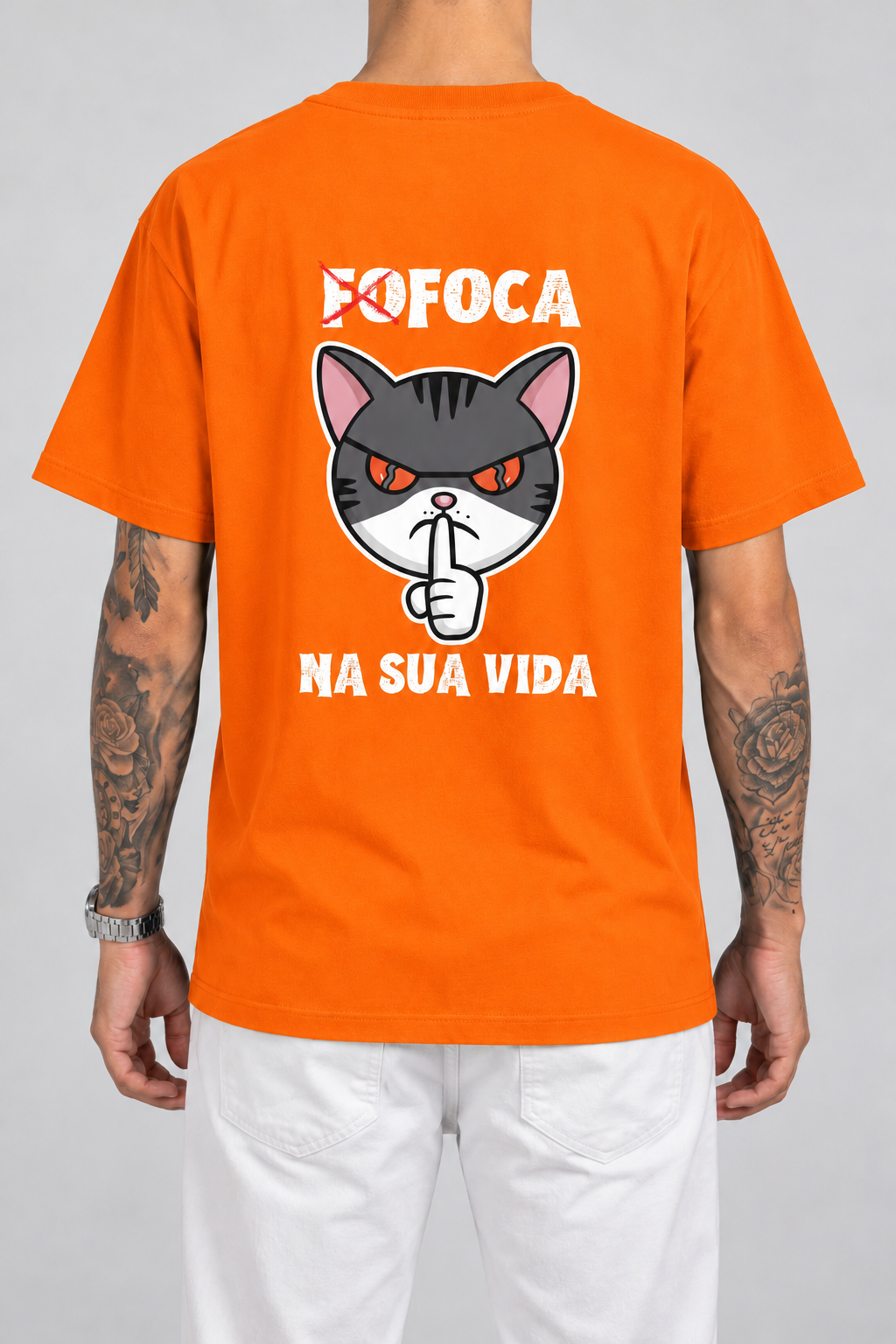 Cor: Laranja | Costas | Camiseta Foca Na Sua Vida (Verso)
