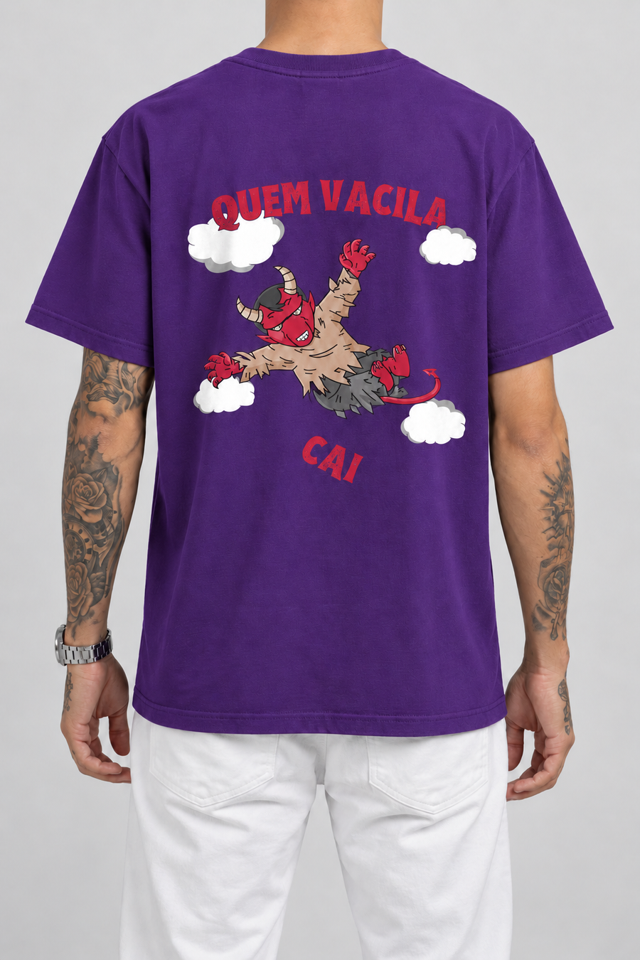 Cor: Roxo | Costas | Camiseta Quem Vacila Cai (Verso)