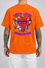 Cor: Laranja | Costas | Camiseta Mente Afiada Coração Frio (Verso)