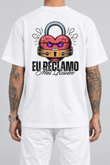 Cor: Branco | Costas | Camiseta Eu Reclamo Mas Resolvo (Verso)