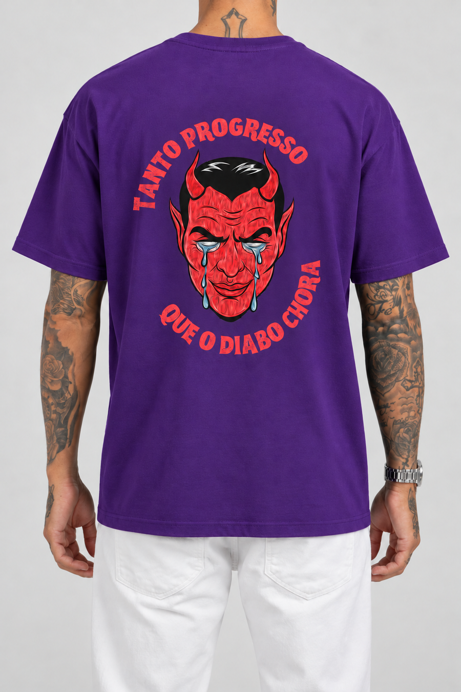 Cor: Roxo | Costas | Camiseta Tanto Progresso Que O Diabo Chora (Verso)
