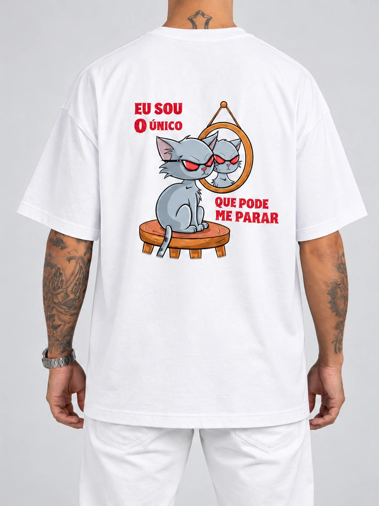 Cor: Branco | Costas | Oversized — Camiseta Eu Sou O Único Que Pode Me Parar (Verso)